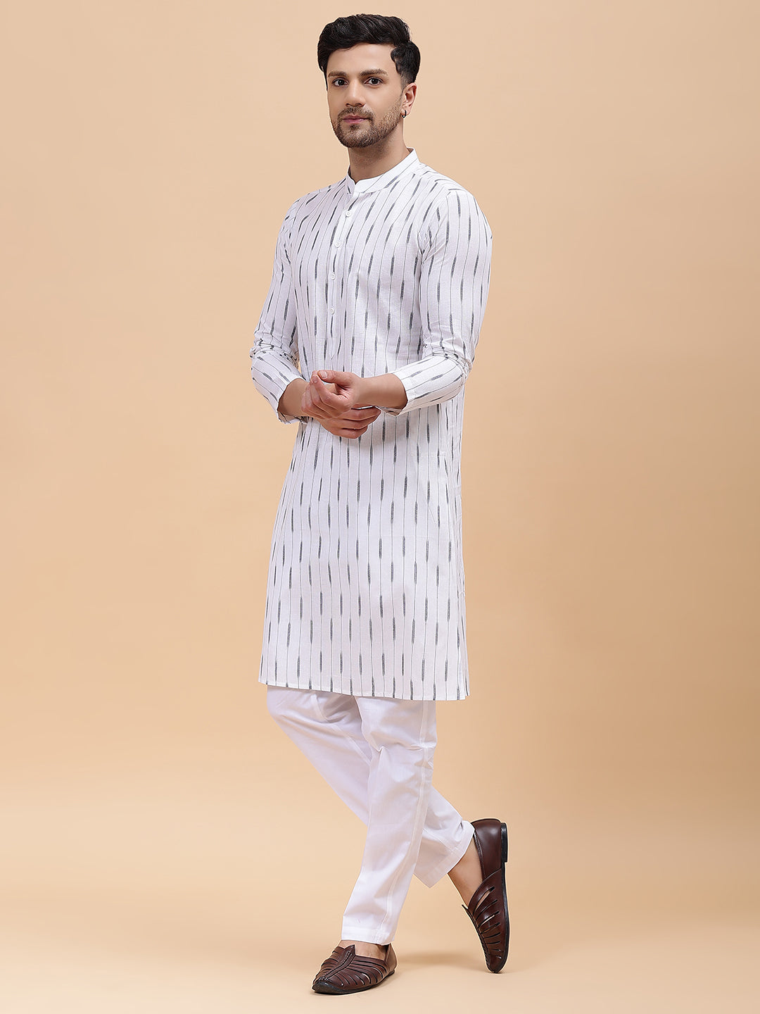 Men White & Grey Pure Cotton Printed Straight Kurta