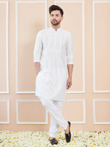 Off White Cotton Solid Straight Kurta with Pintuck Yoke Neck