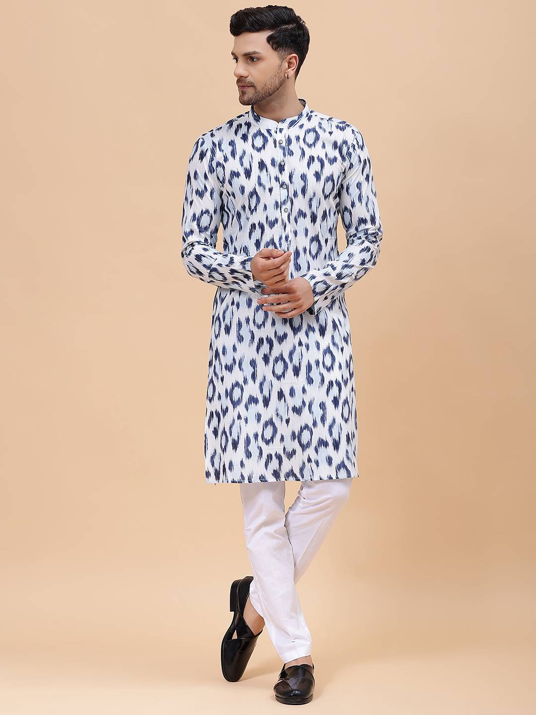 Men White & Blue Pure Cotton Printed Straight Kurta