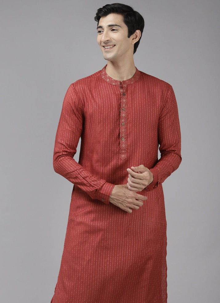 Men Maroon & Beige Toned Woven Design Thread Work Kurta