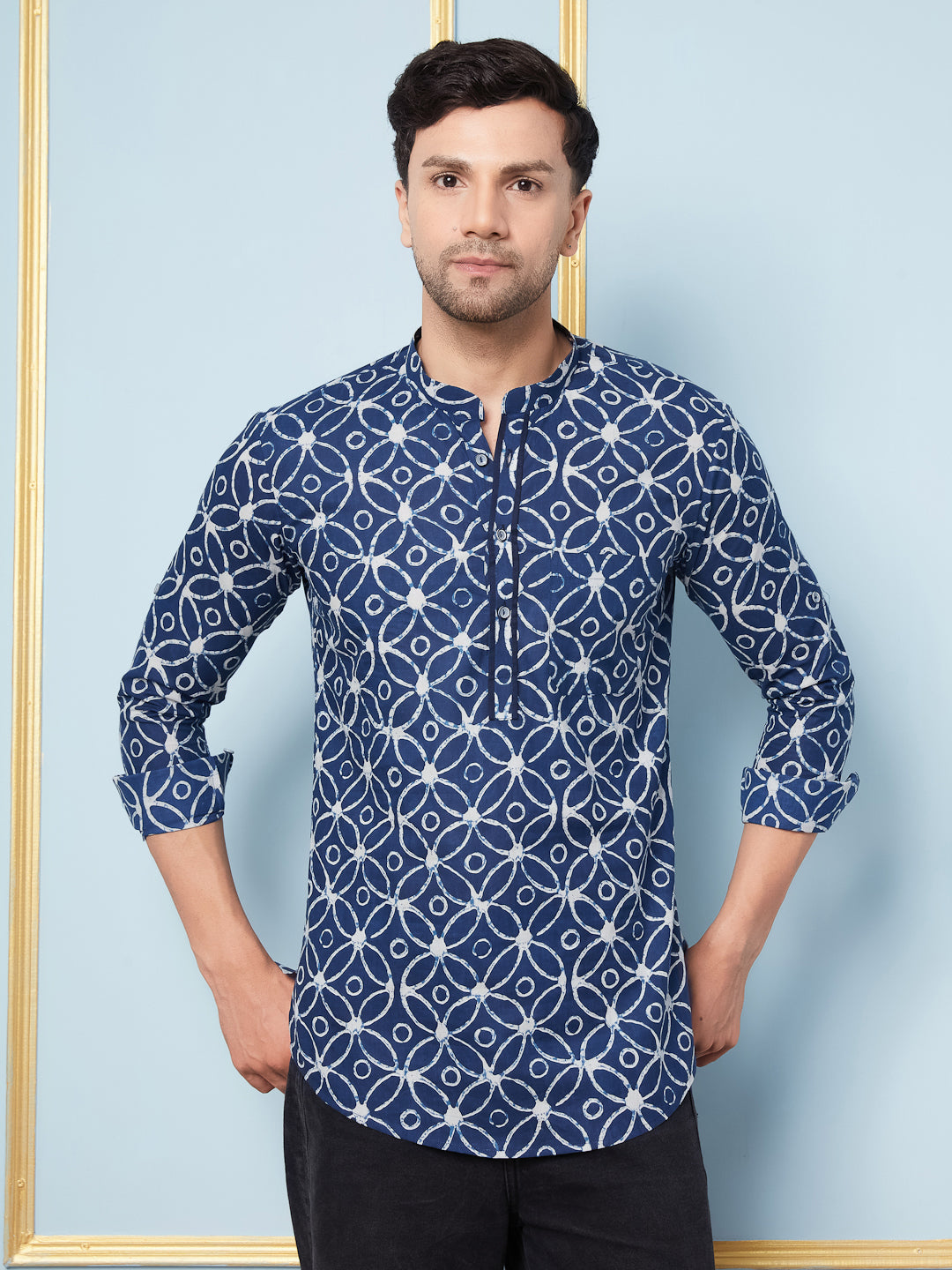 Men Blue & White Printed Cotton Short Kurta
