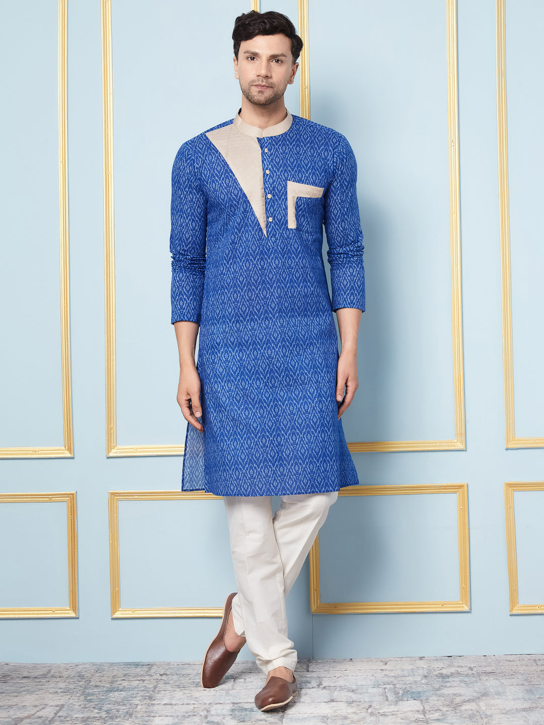 Men Blue and Off White Printed Kurta With pyjama