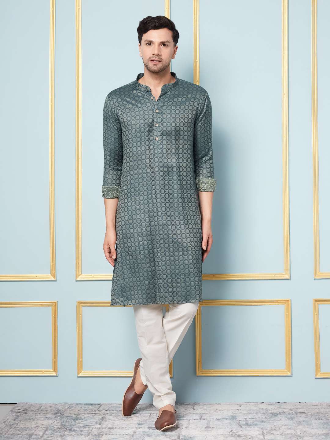 Men Blue & Green Woven Design Thread Work Kurta With Pajama