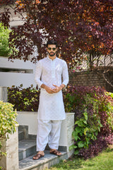 Men White Chikankari Embroidered Straight Kurta