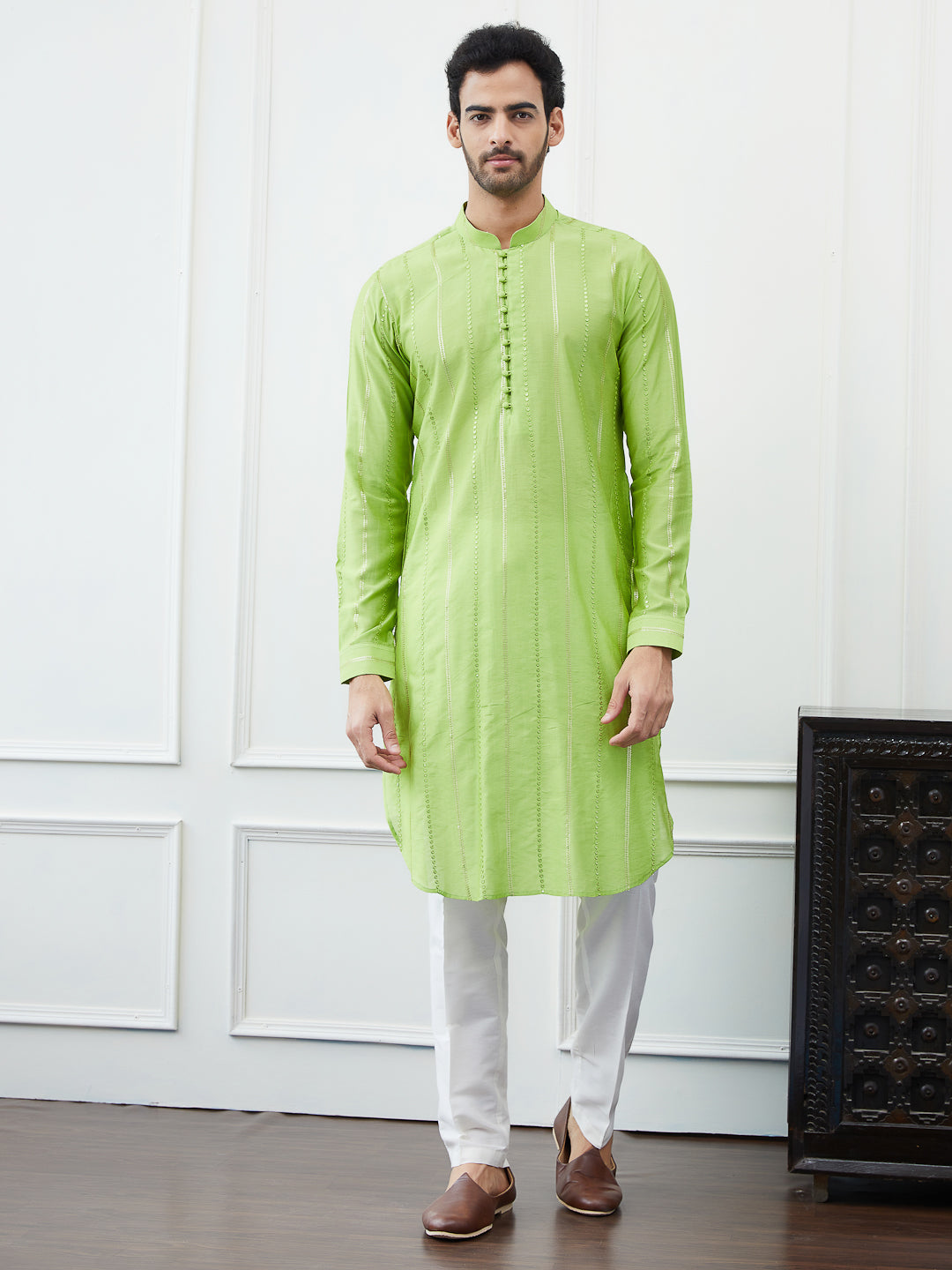 Men Green Sequinses Cotton Kurta Set