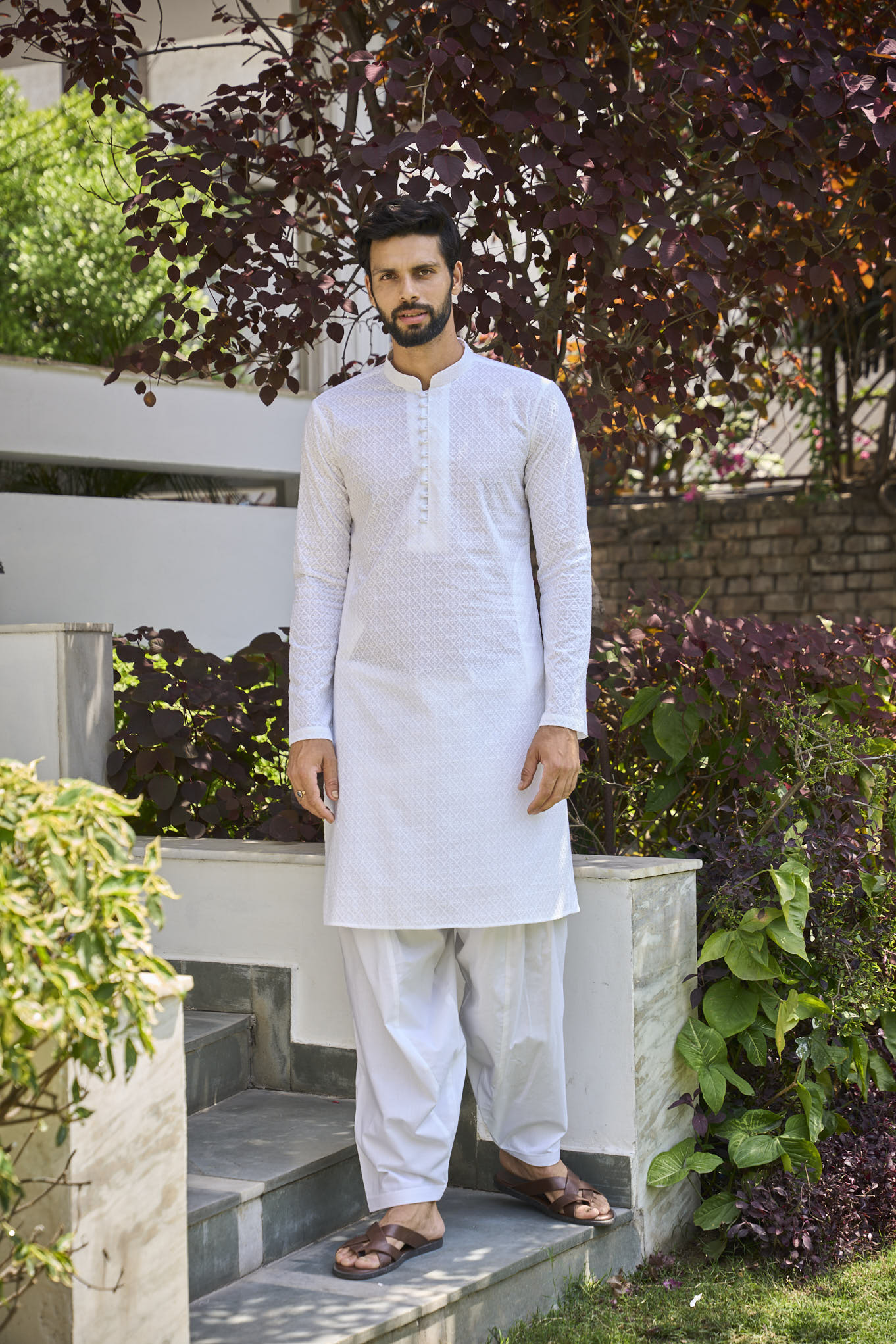 Men White Chikankari Embroidered Straight Kurta