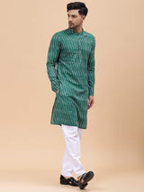 Men Green & White Pure Cotton Printed Straight Kurta