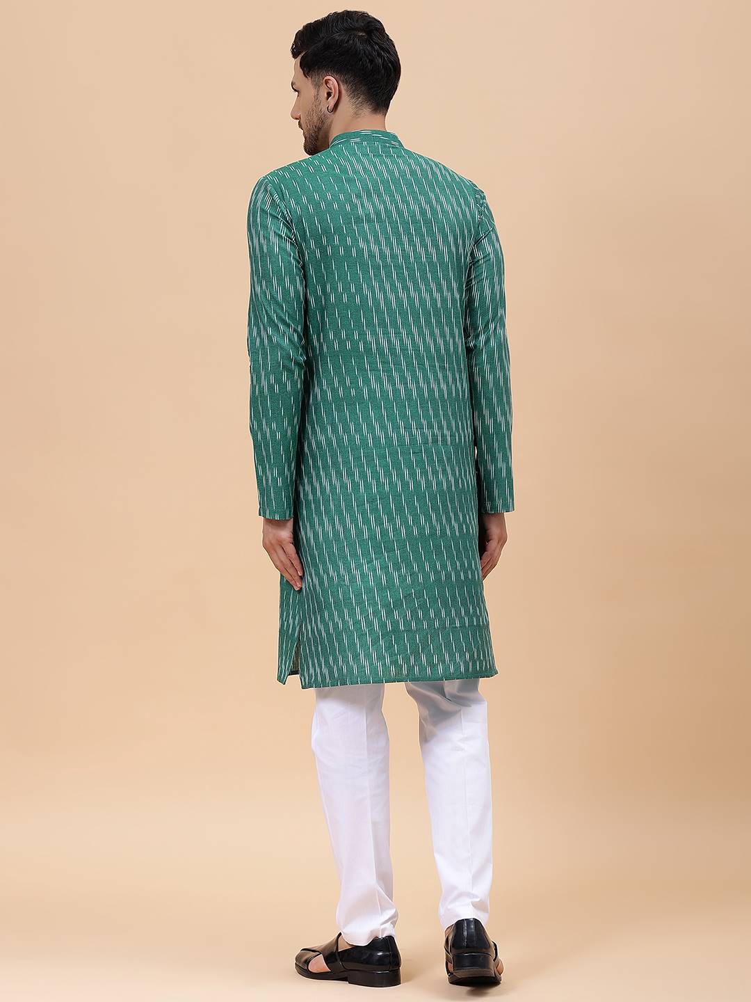 Men Green & White Pure Cotton Printed Straight Kurta