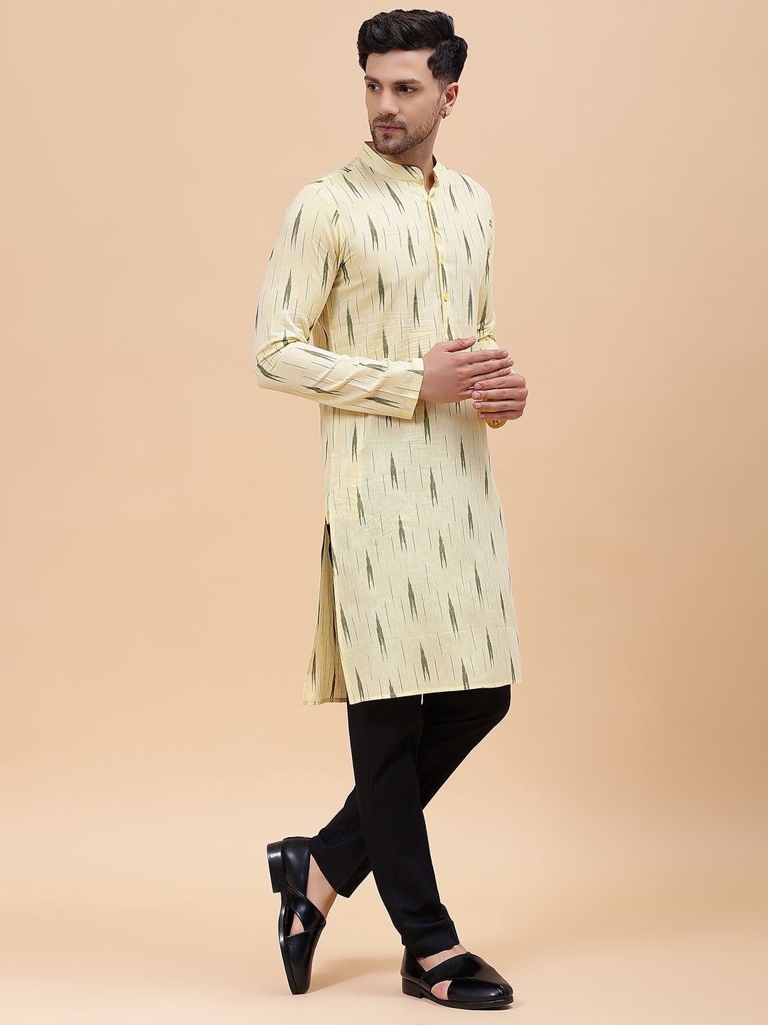 Men Cream & Green Pure Cotton Printed Straight Kurta