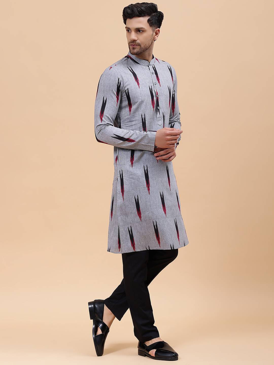 Men Grey & Black Pure Cotton Printed Straight Kurta