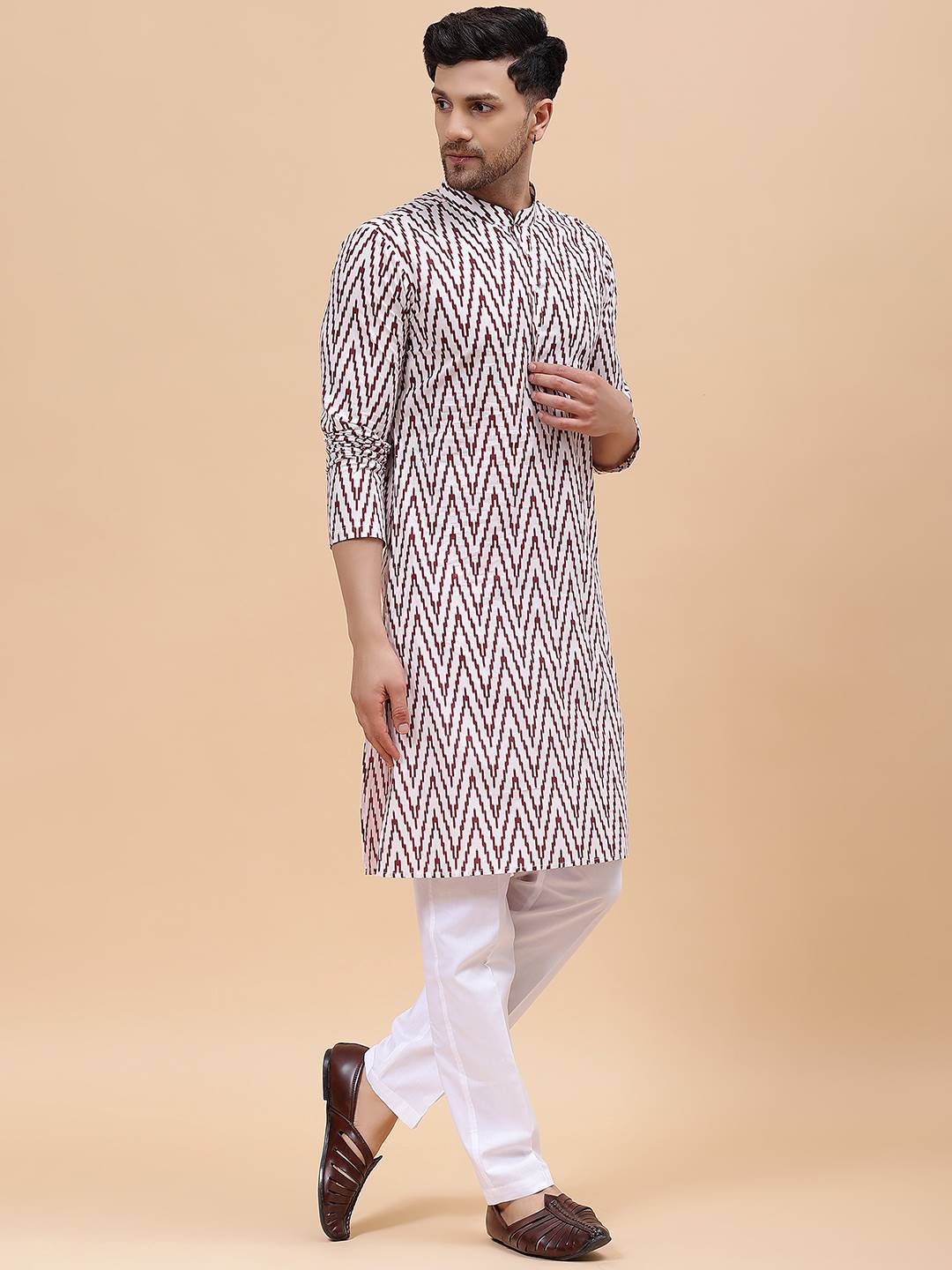 Men Off White & Maroon Pure Cotton Printed Straight Kurta