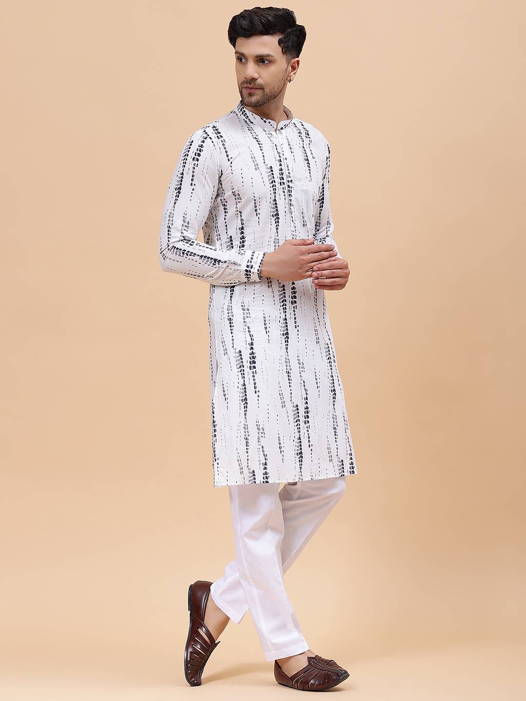 Men White & Grey Monochrome Pure Cotton Printed Straight Kurta