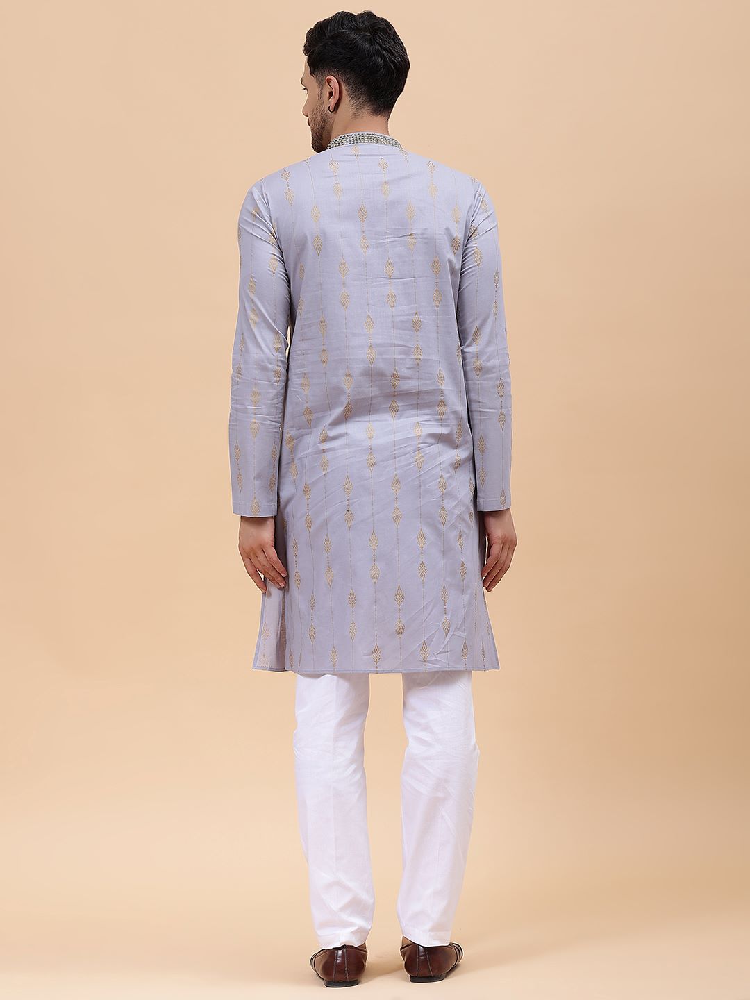 Men Grey & Gold Pure Cotton Embroidered Straight Kurta