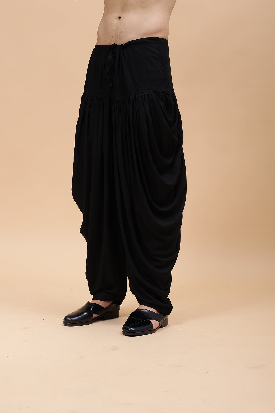 Men Green & Maroon Pure Cotton Embroidered Straight Kurta With pyjama