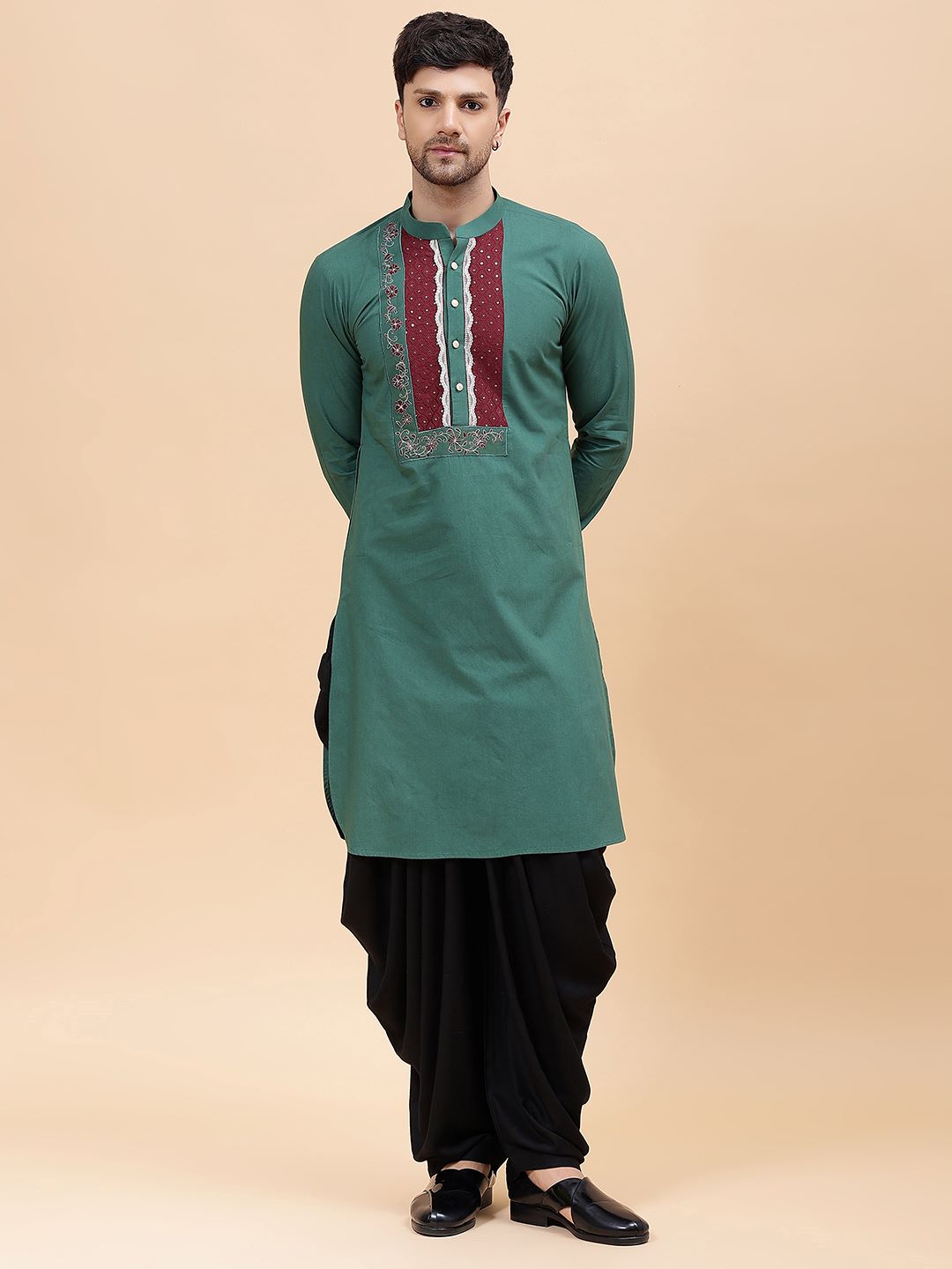 Men Green & Maroon Pure Cotton Embroidered Straight Kurta