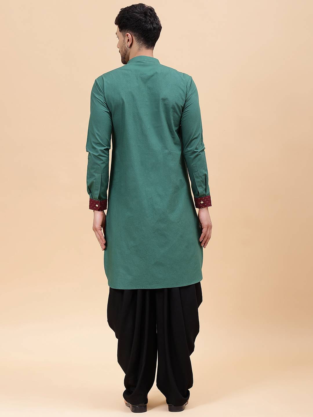 Men Green & Maroon Pure Cotton Embroidered Straight Kurta