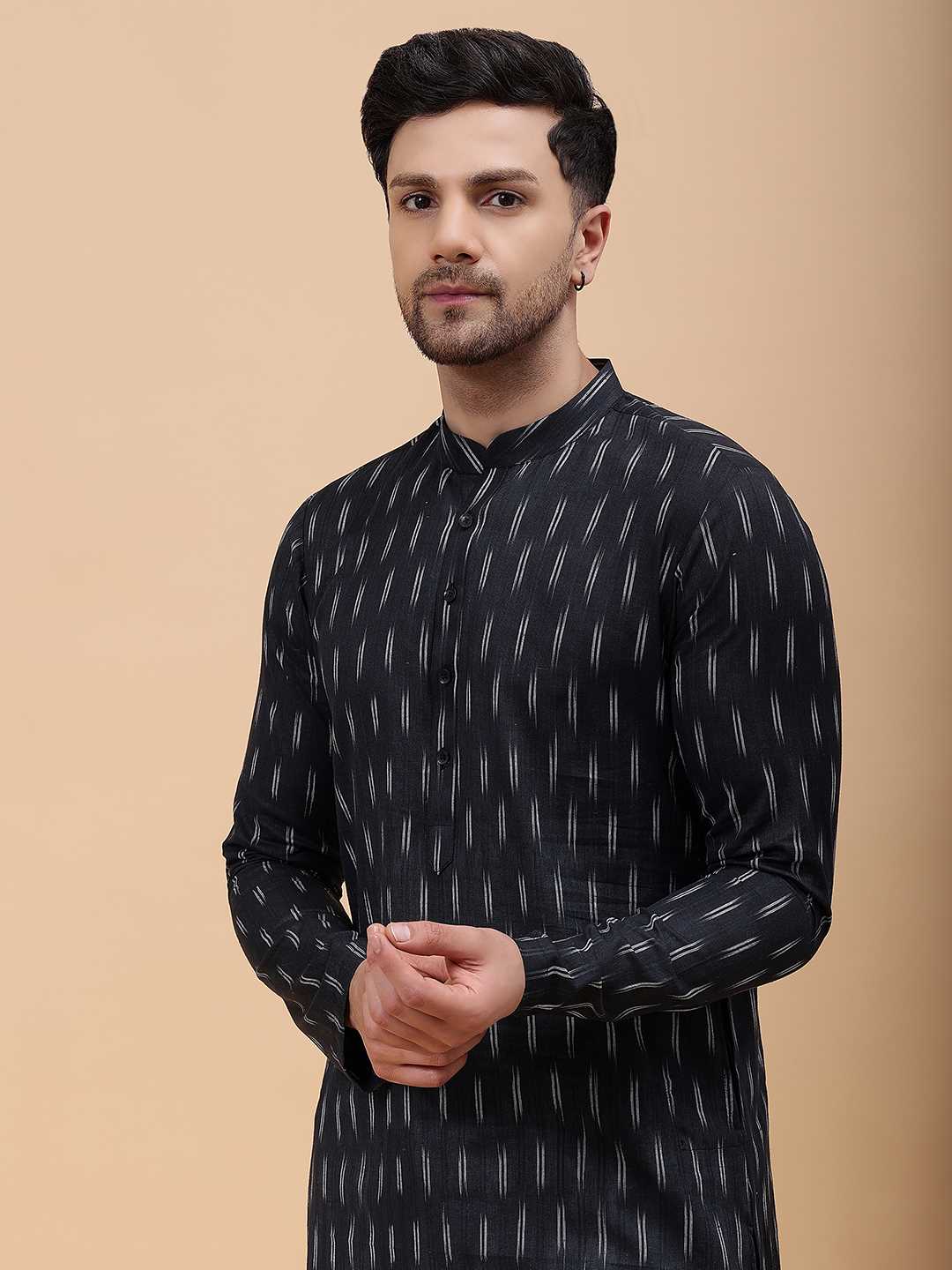 Men Black & White Pure Cotton Printed Straight Kurta