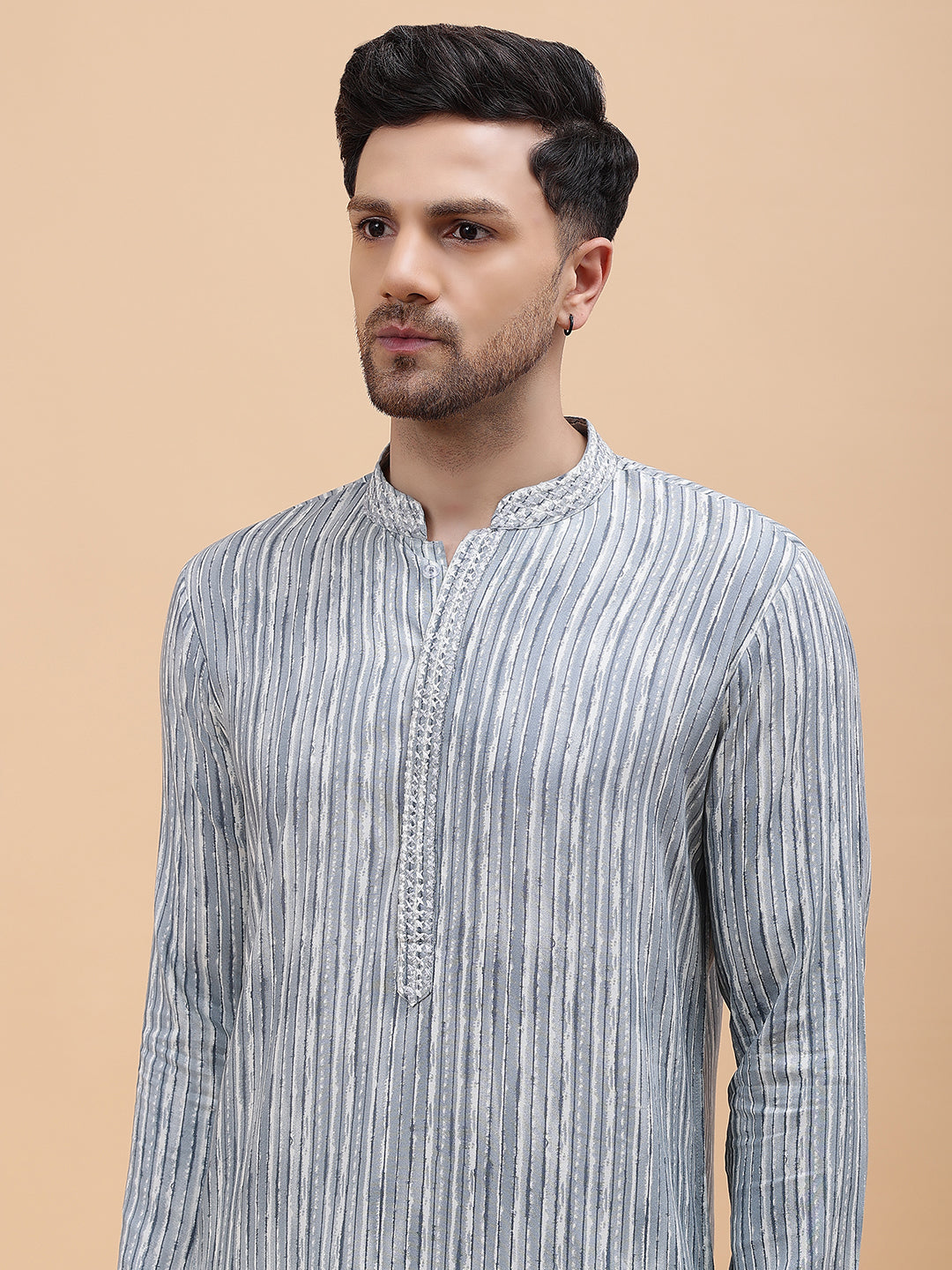 Men Off White & Grey Pure Cotton Embroidered Straight Kurta With pyjama