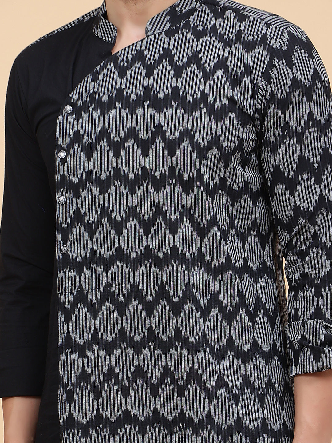 Men White And Black Ikat Printed Kurta