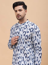 Men White & Blue Pure Cotton Printed Straight Kurta