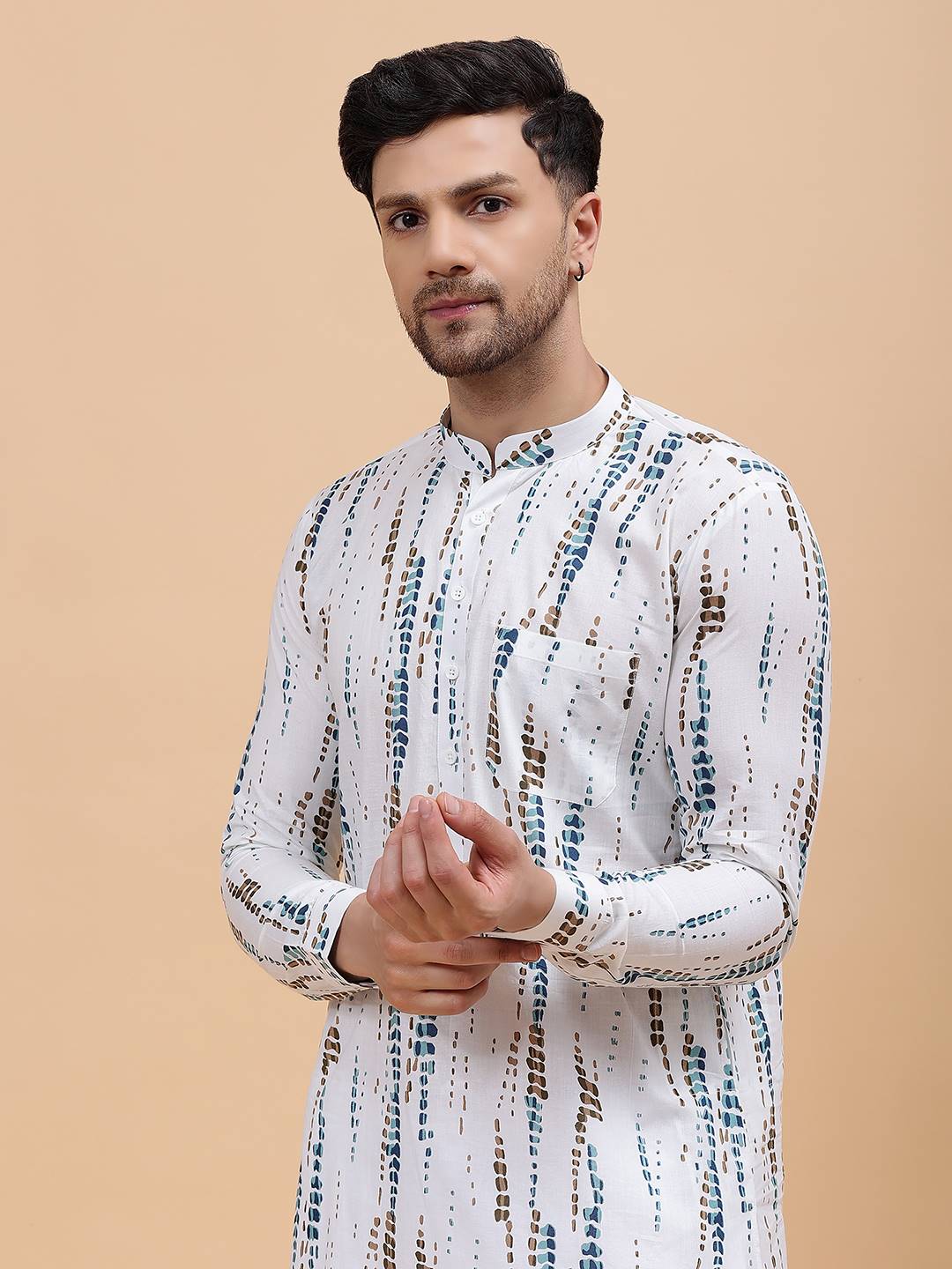 Men White & Blue Pure Cotton Printed Straight Kurta With Pajama