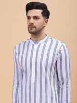 Men White & Blue Pure Cotton Embroidered Straight Kurta With pyjama