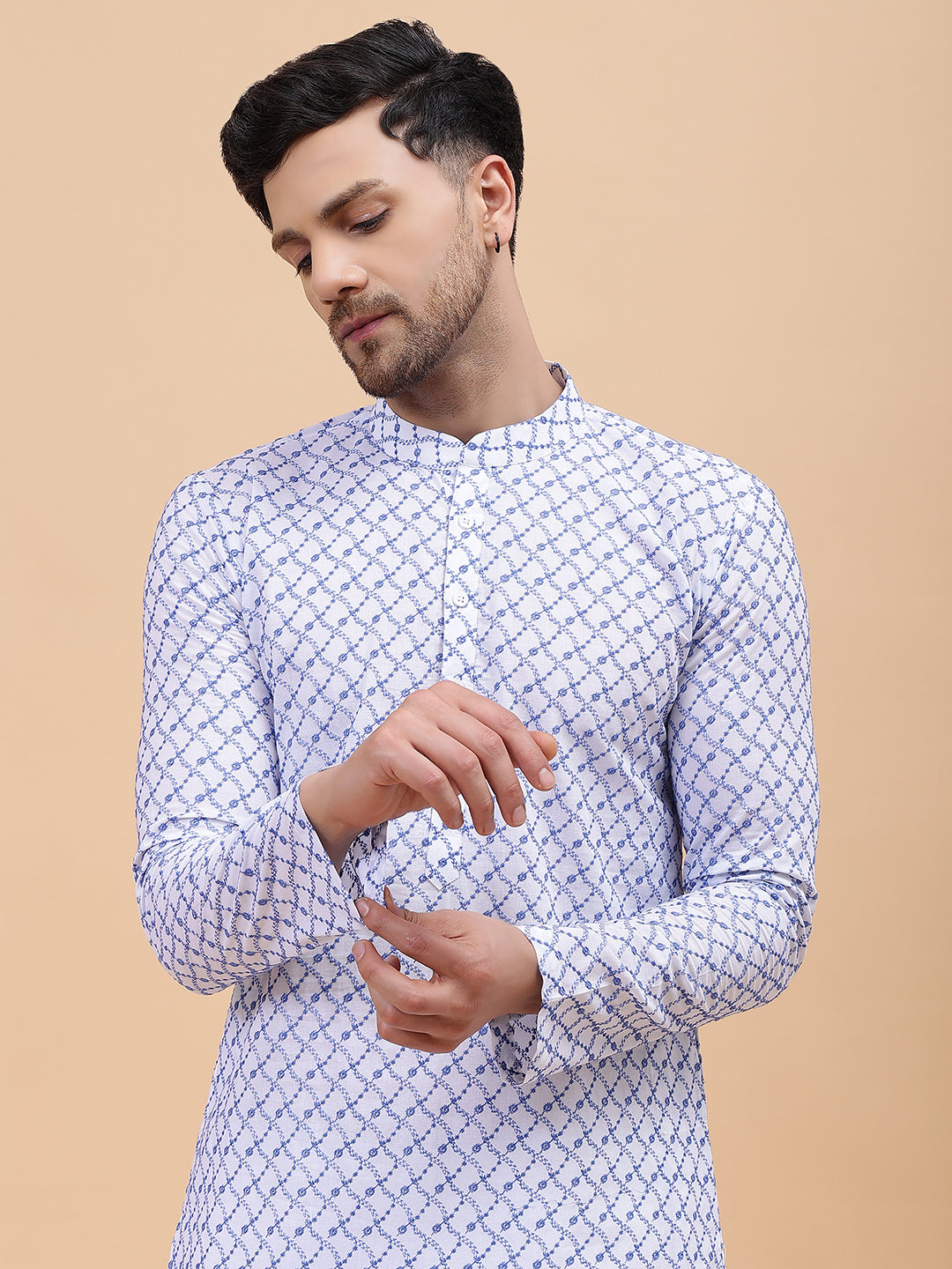 Men White & Blue Pure Cotton Embroidered Straight Kurta