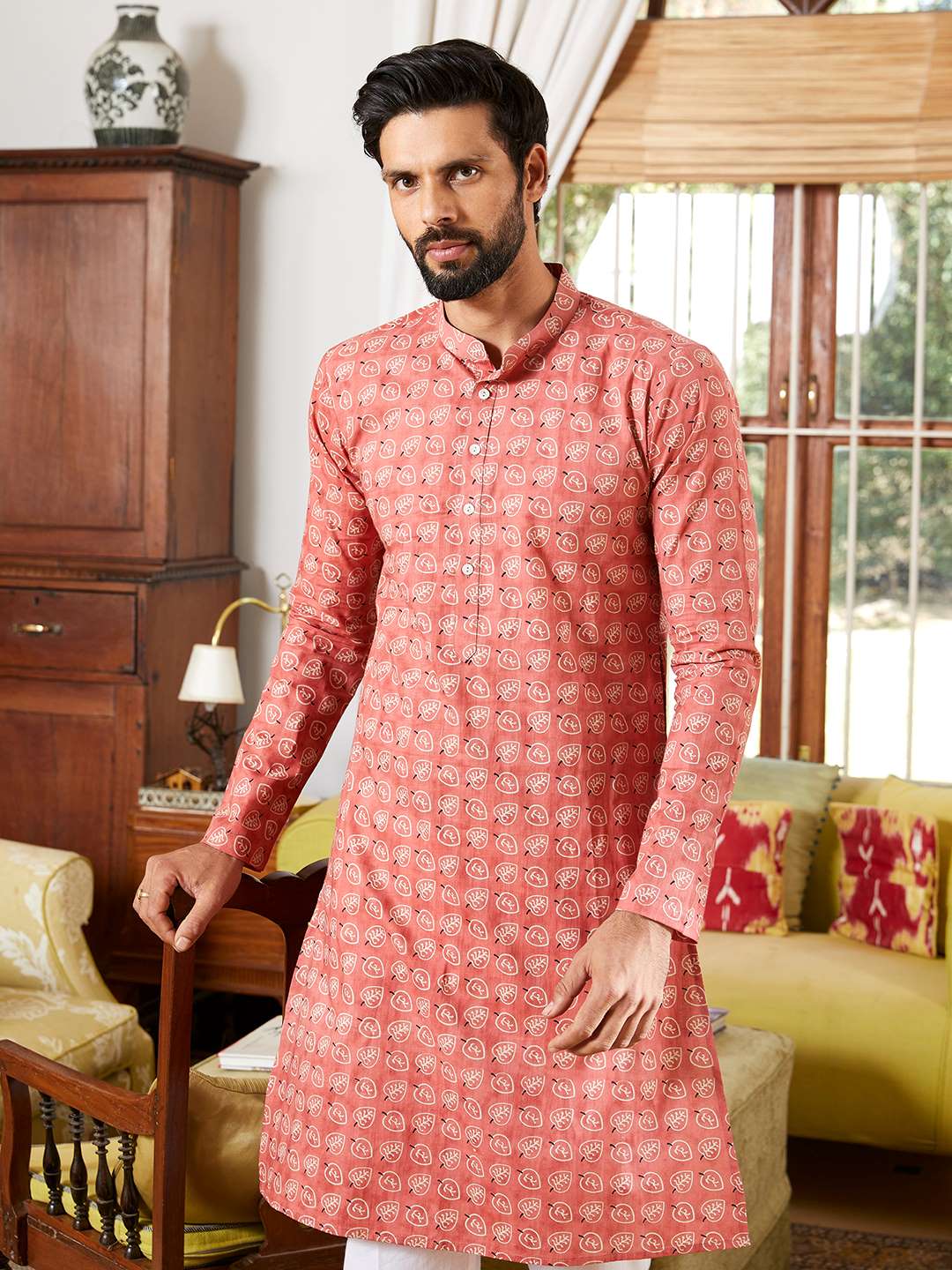 Men Pink And White Cotton Leaf Print Straight Kurta With Pajama