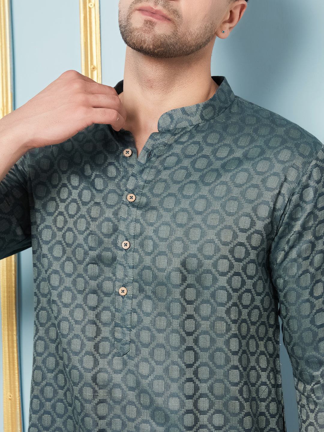 Men Blue & Green Woven Design Thread Work Kurta With pyjama