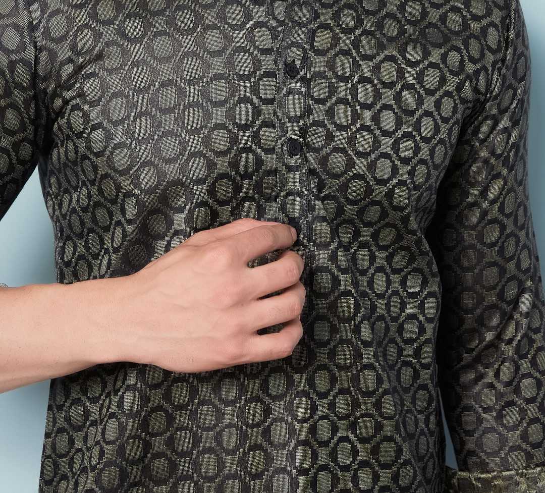 Men Black & Green Woven Design Thread Work Kurta With Pajama