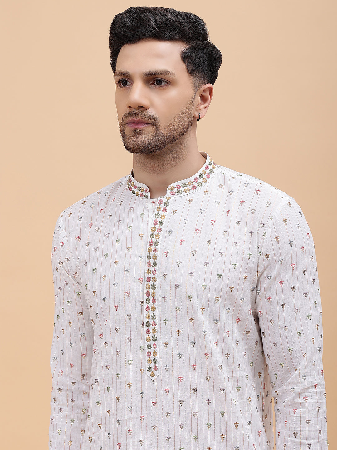 Men Off White & Multi Color Pure Cotton Embroidered Straight Kurta With pyjama