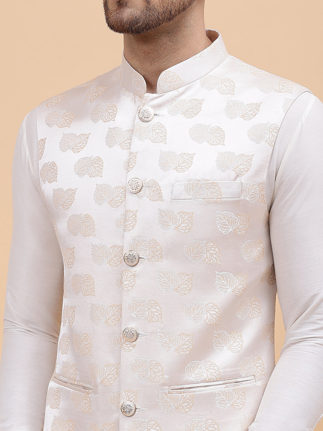 Men Off White Kurta Pajama & Elegant Woven Floral Pattern Jacquard Nehru jacket