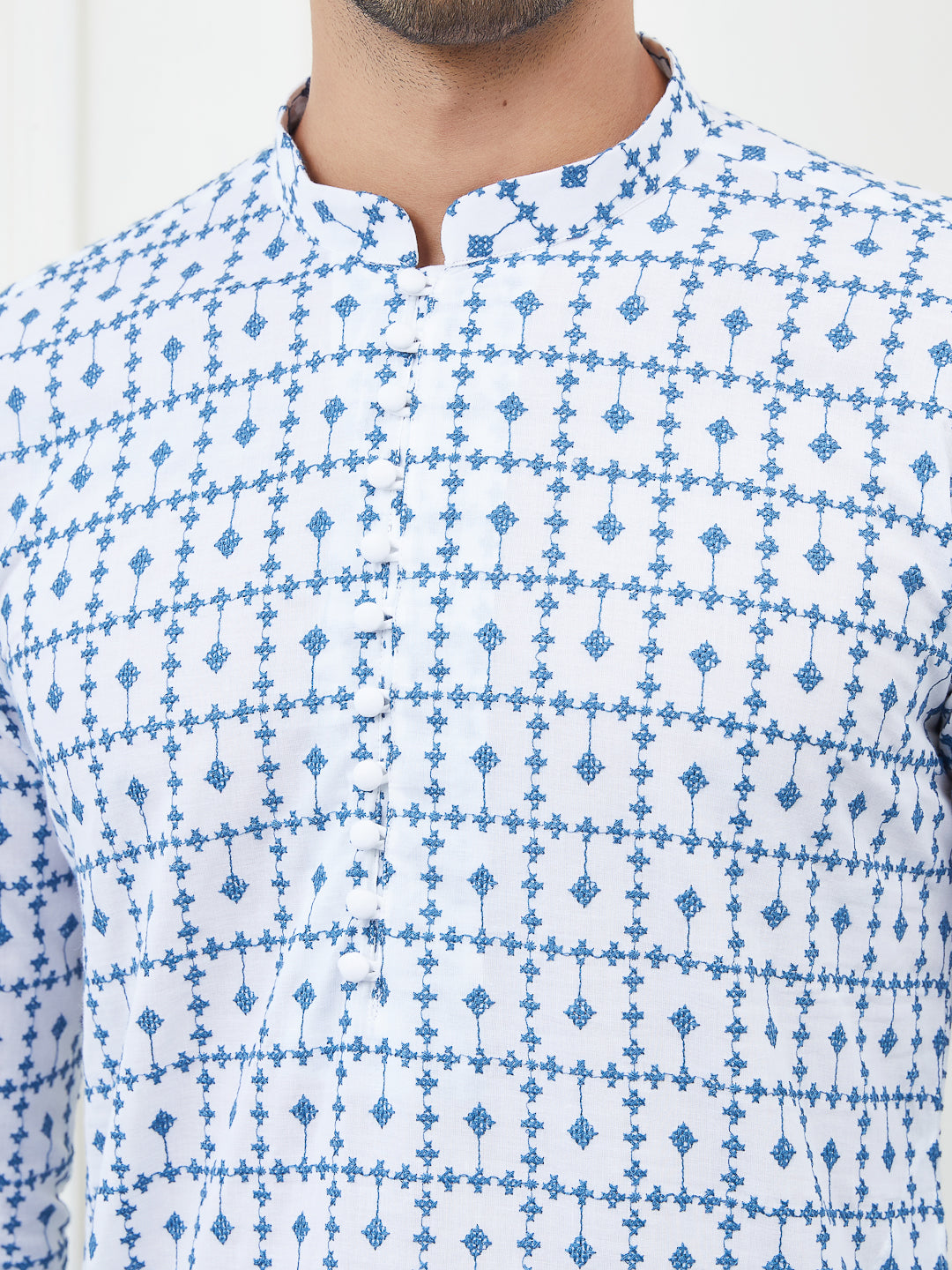 Men White And Blue Chikankari Embroidered Cotton Kurta