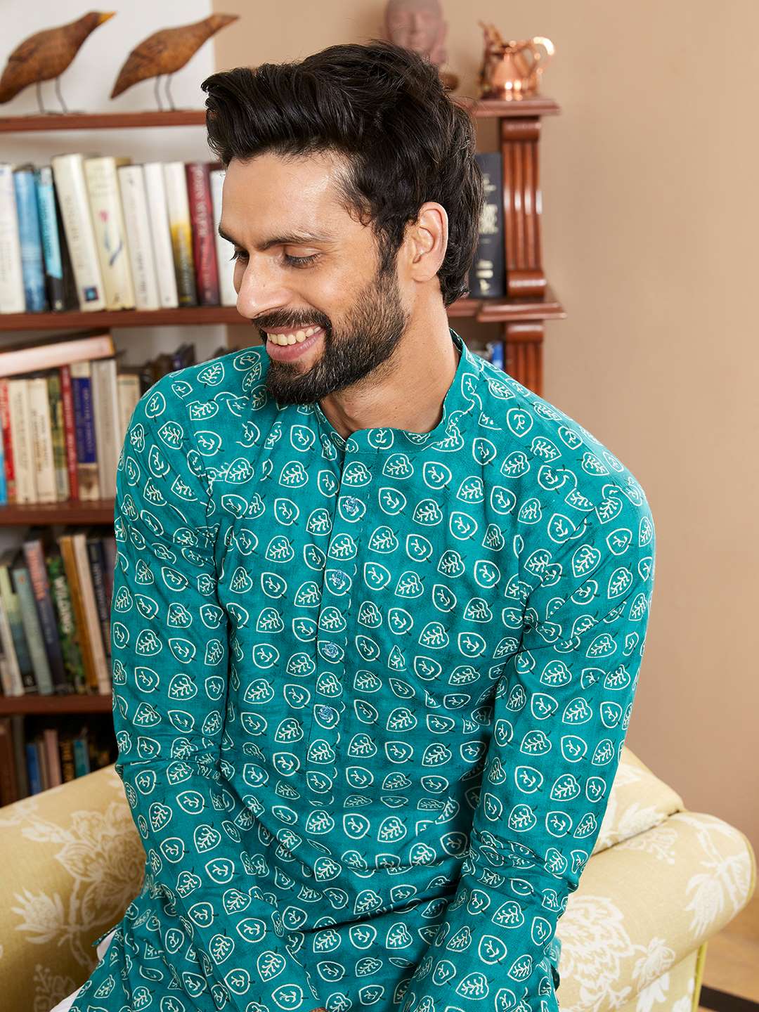 Men Sea Green And White Cotton Leaf Print Straight Kurta With Pajama