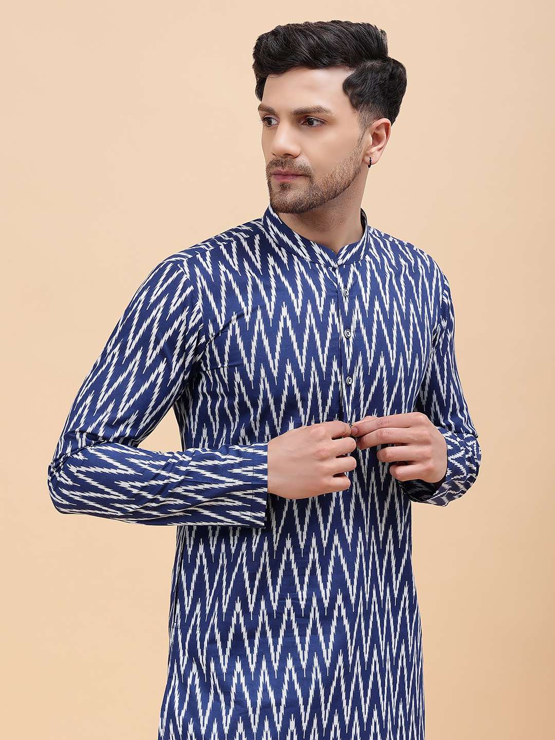 Men Navy Blue & White Pure Cotton Printed Straight Kurta