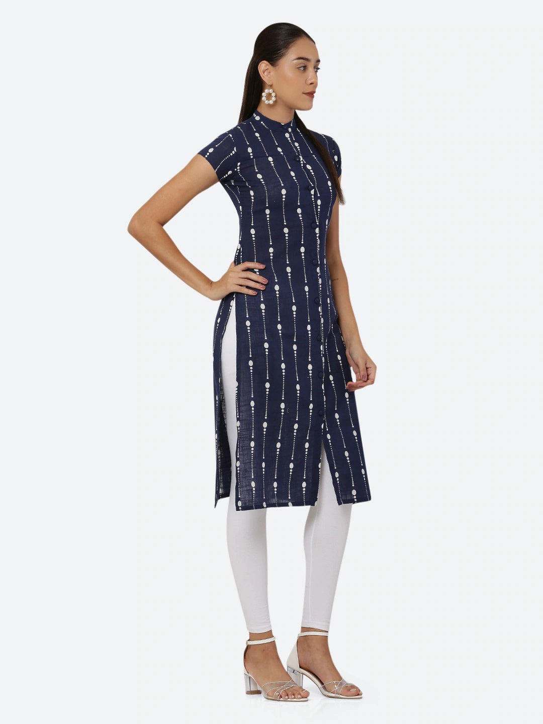 Women Navy Blue & White Khari Print Straight Kurti