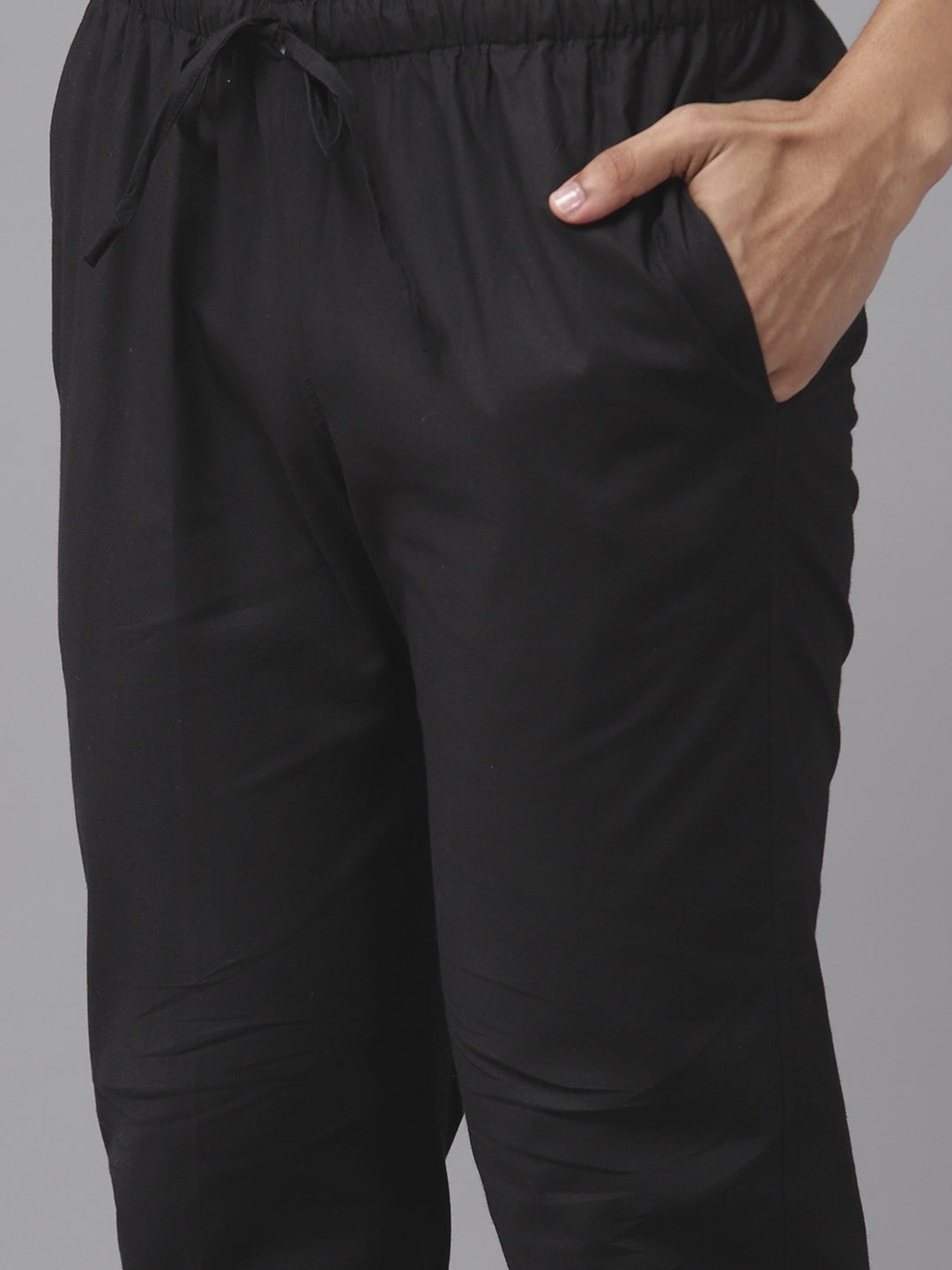 Men Black and White Strip Printed Kurta With pyjama