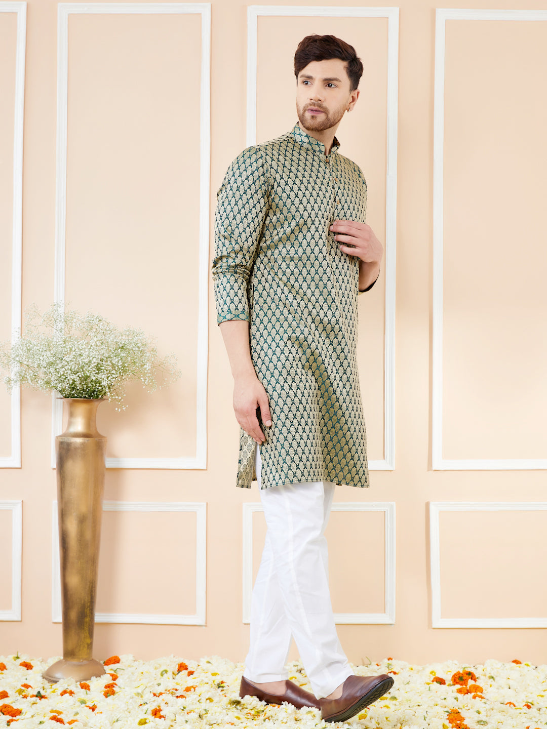 Green Ethnic Motifs Silk Jacquard Woven Design Straight Kurta with Pyjama