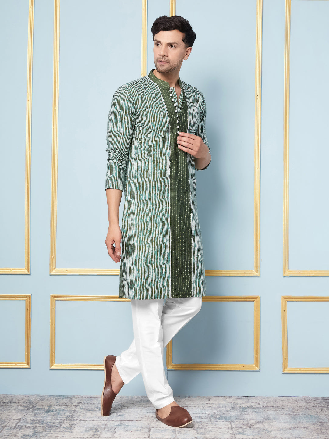 Men Green and White Strip Printed Kurta With pyjama