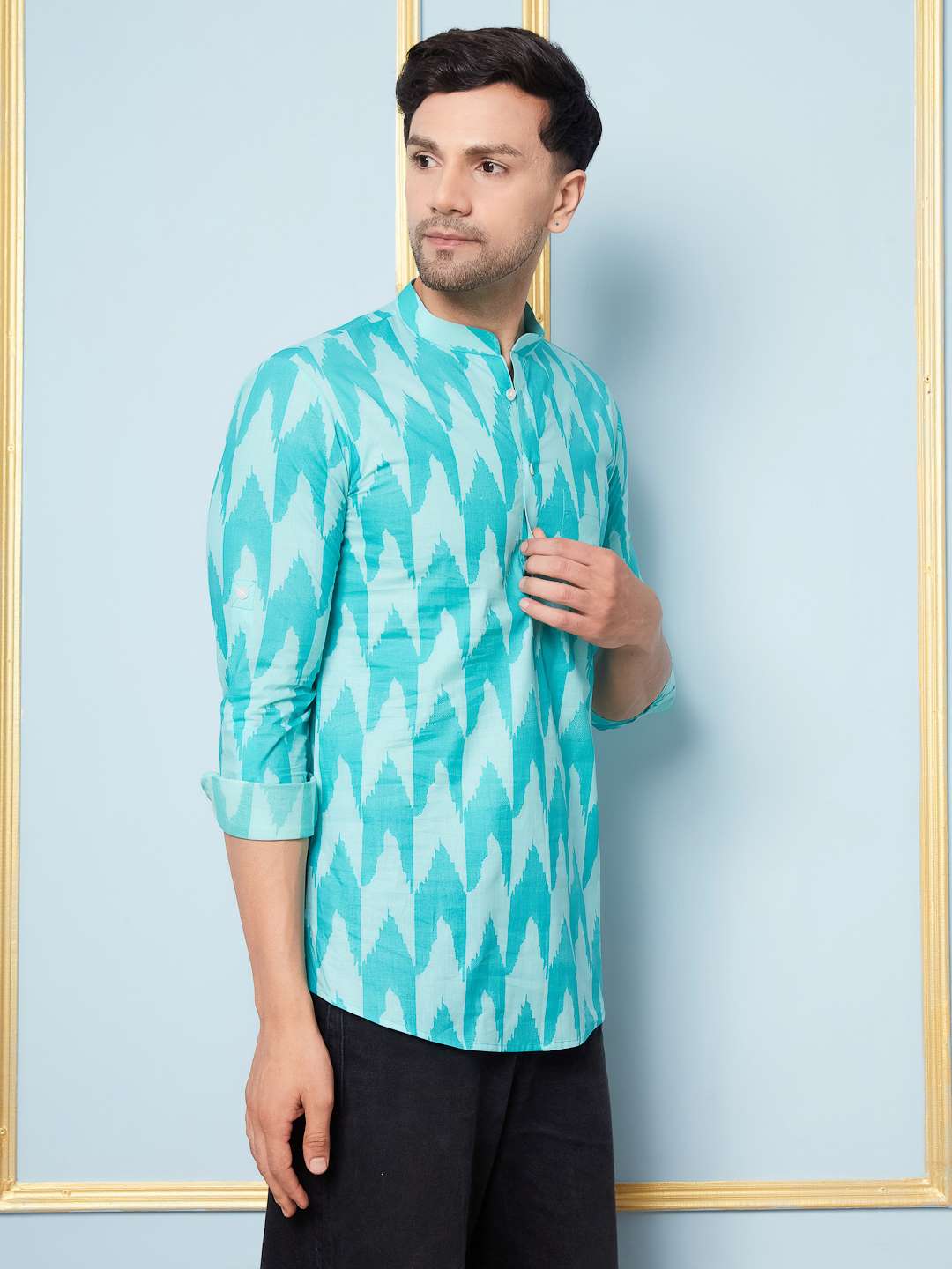 Men Aqua & White Printed Cotton Short Kurta