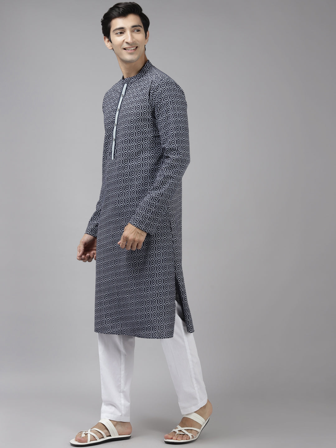 Men White & Indigo Printed Thread Work Kurta With Pajama