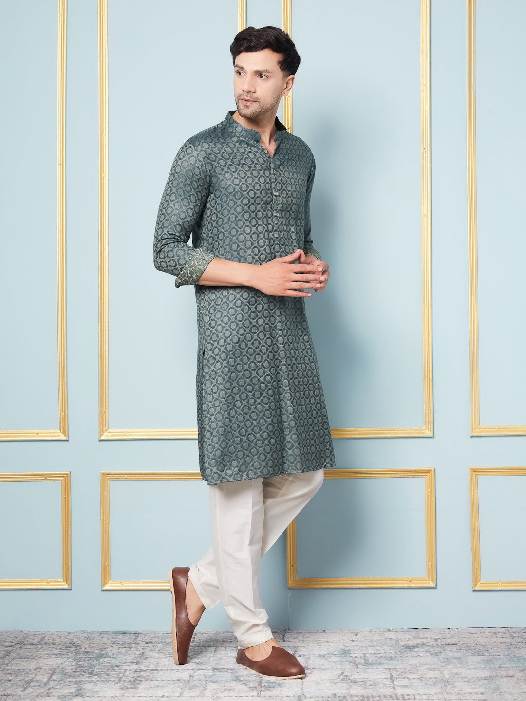 Men Blue & Green Woven Design Thread Work Kurta With pyjama