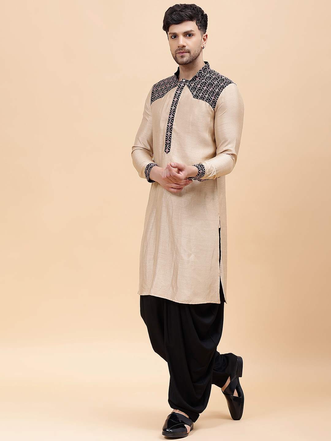 Men Gold & Black Silk Woven Design Straight Kurta