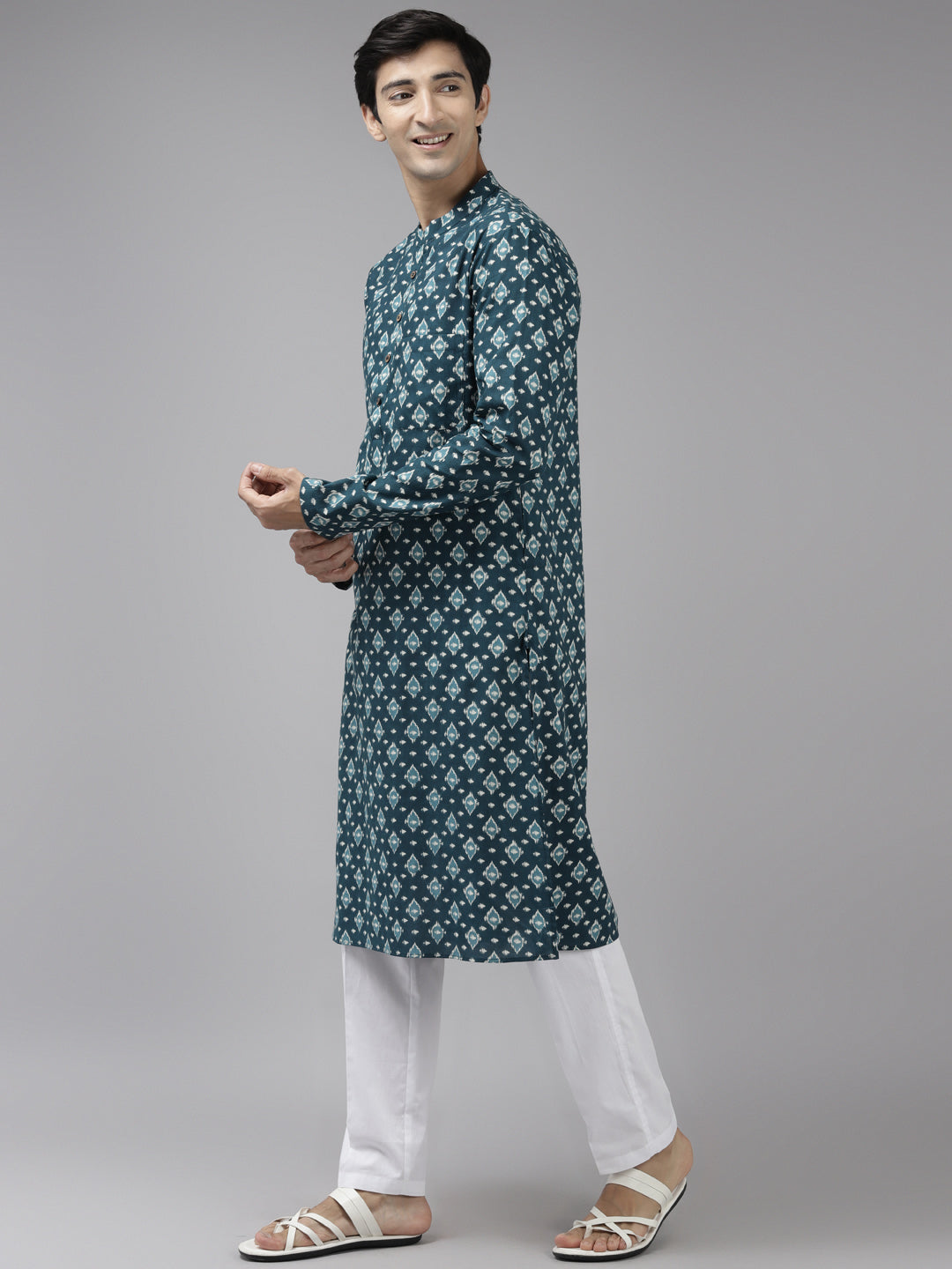 Men Teal Blue & Off White Printed Straight Kurta With Pajama