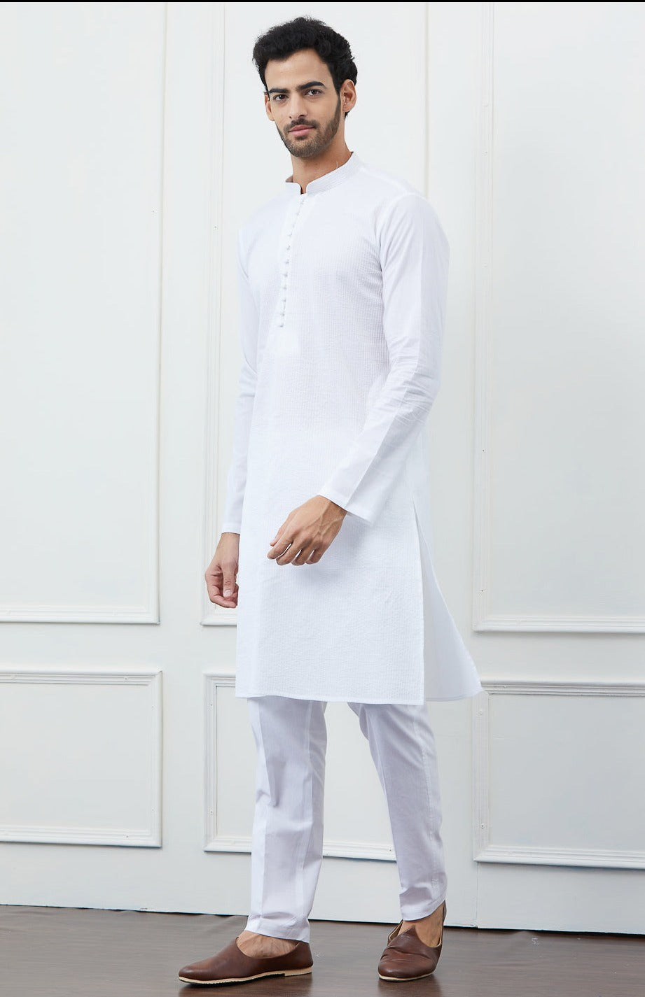 Men White Thread Work Cotton Kurta