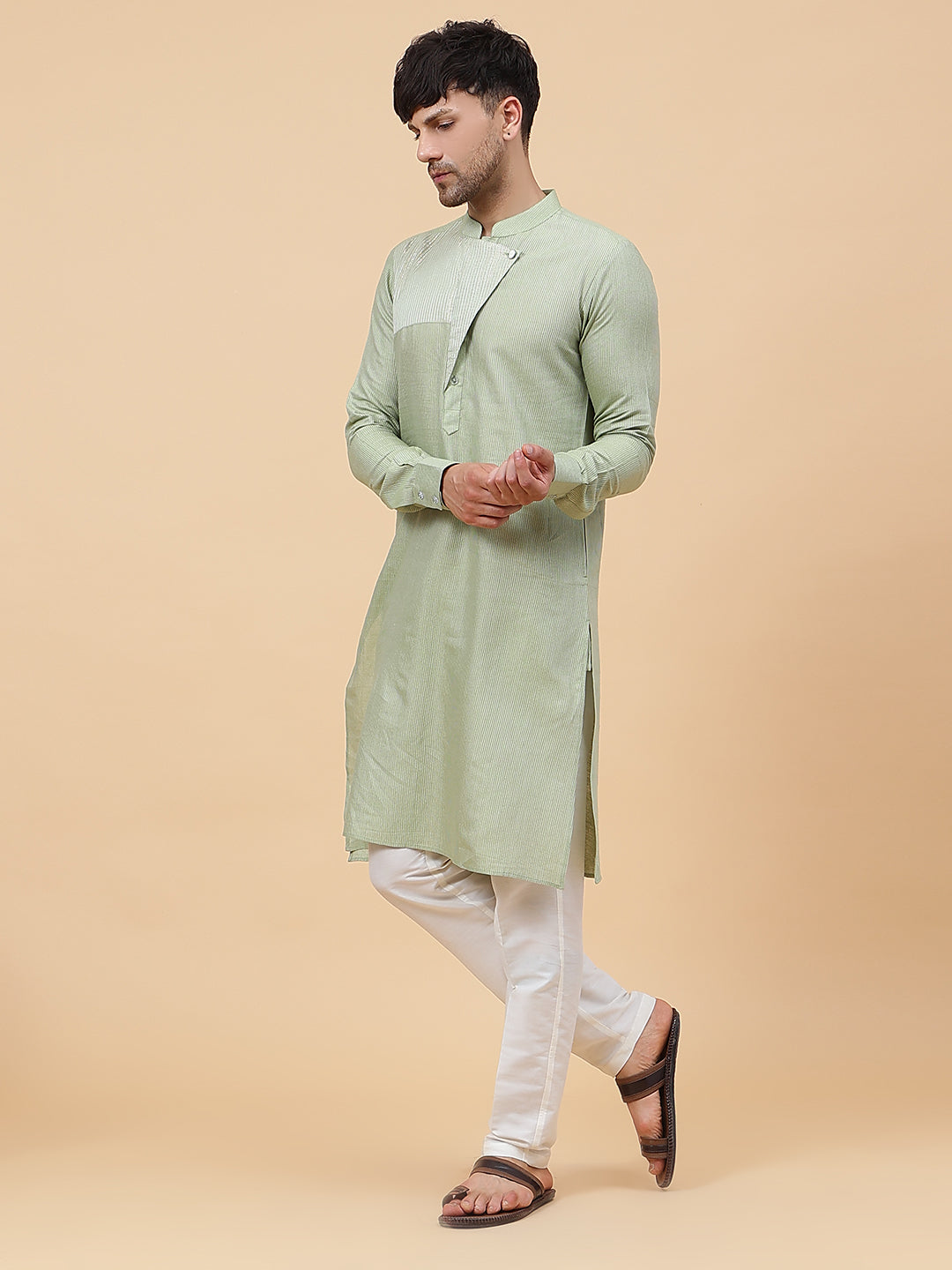 Men Green And Silver Thread Work Kurta