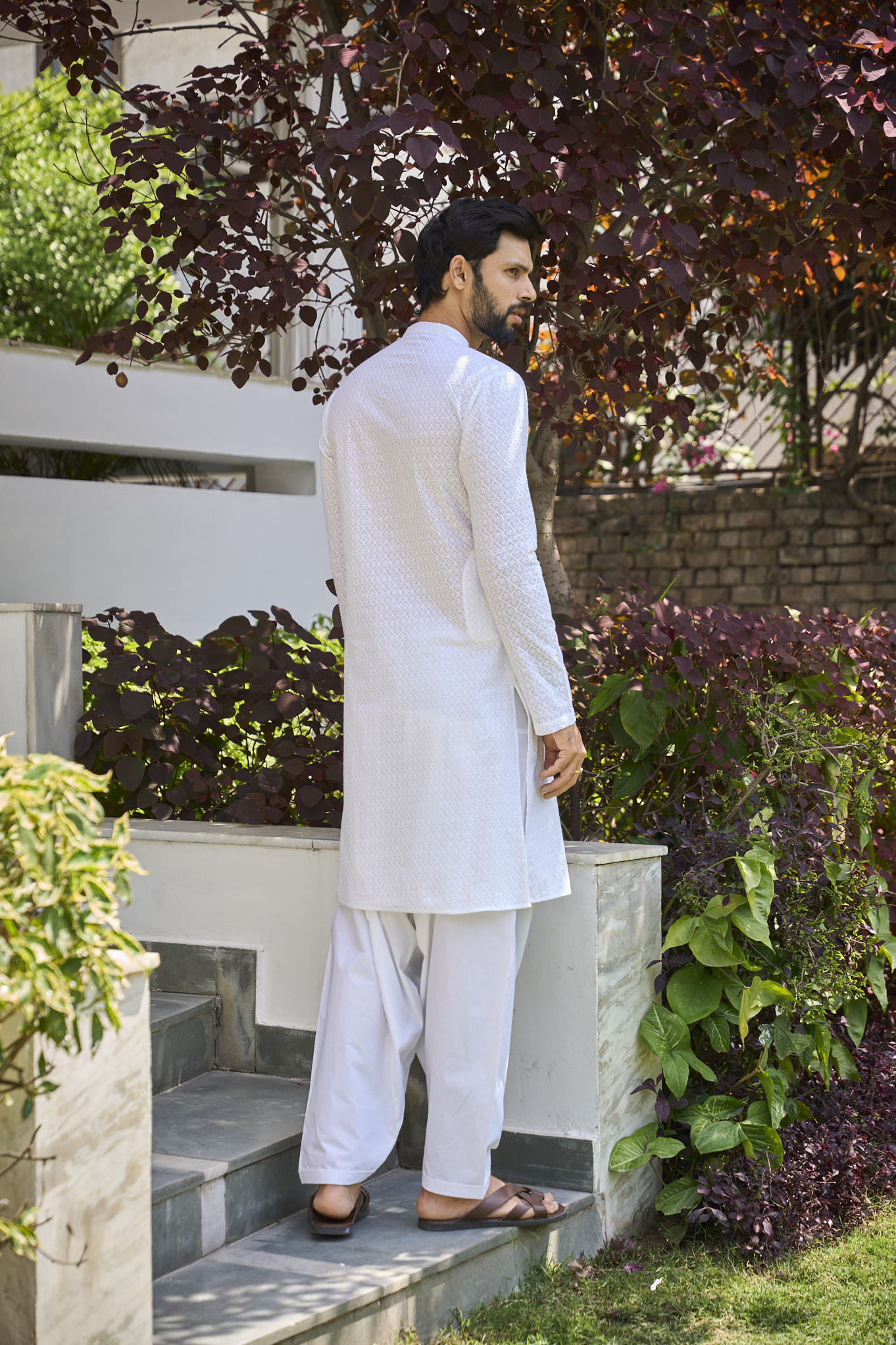 Men White Chikankari Embroidered Straight Kurta