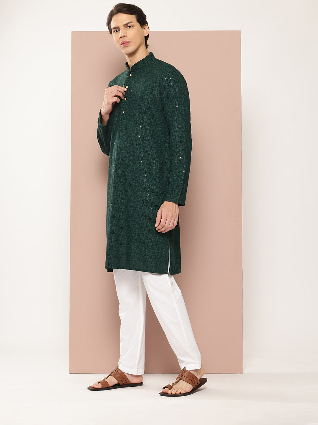 Men Green Embroidered Sequin Rayon Kurta