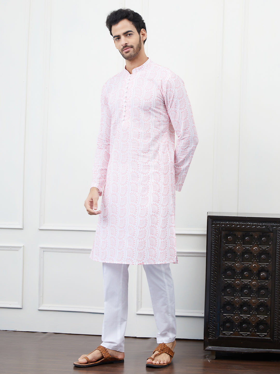 Men White & Pink Cotton Kurta With Chikankari Embroidered