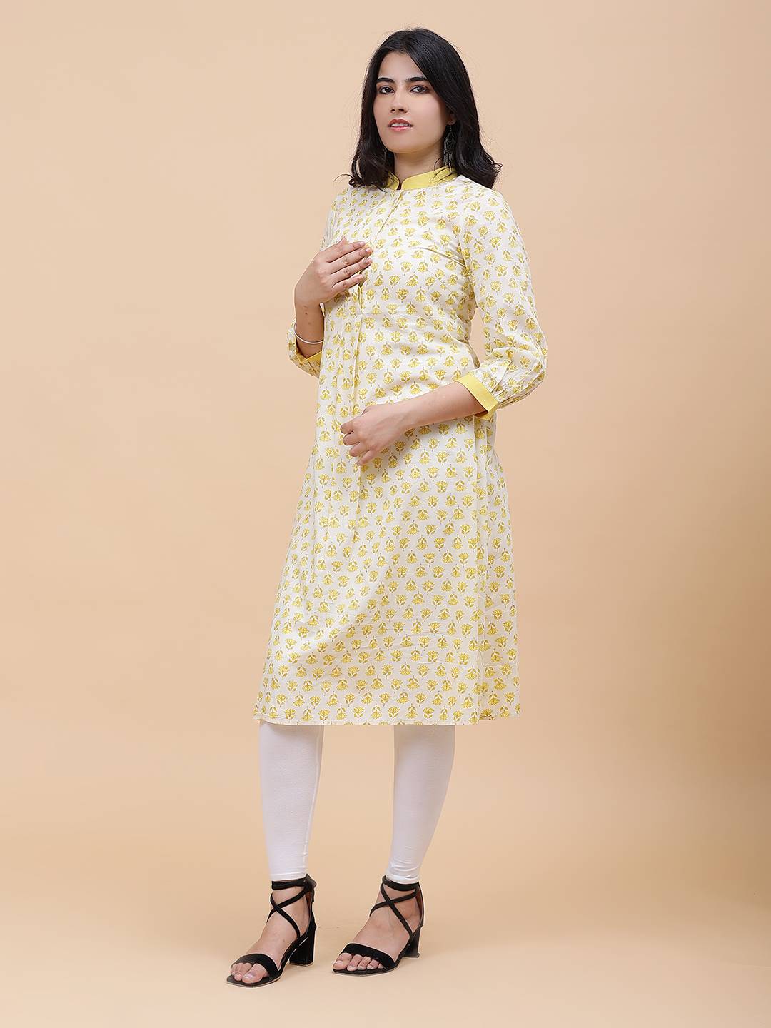 Women Yellow And White Floral Printed Cotton Kurti